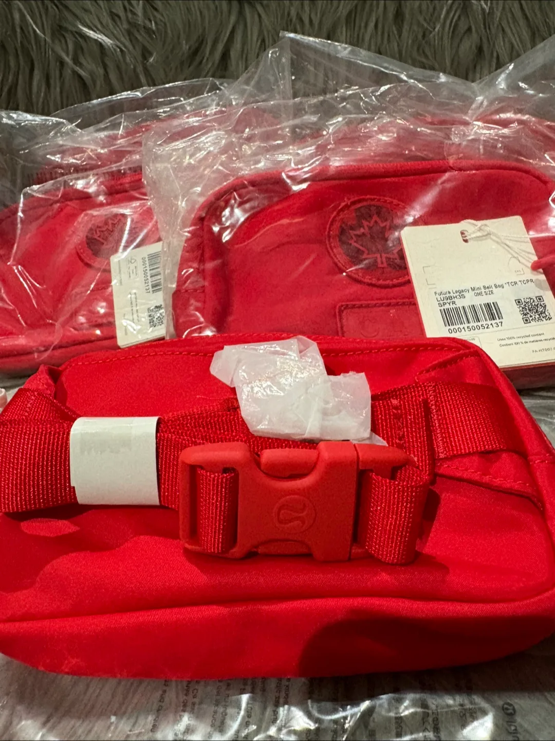 New with Tags Red Mini Ball Bag image indicator(6)