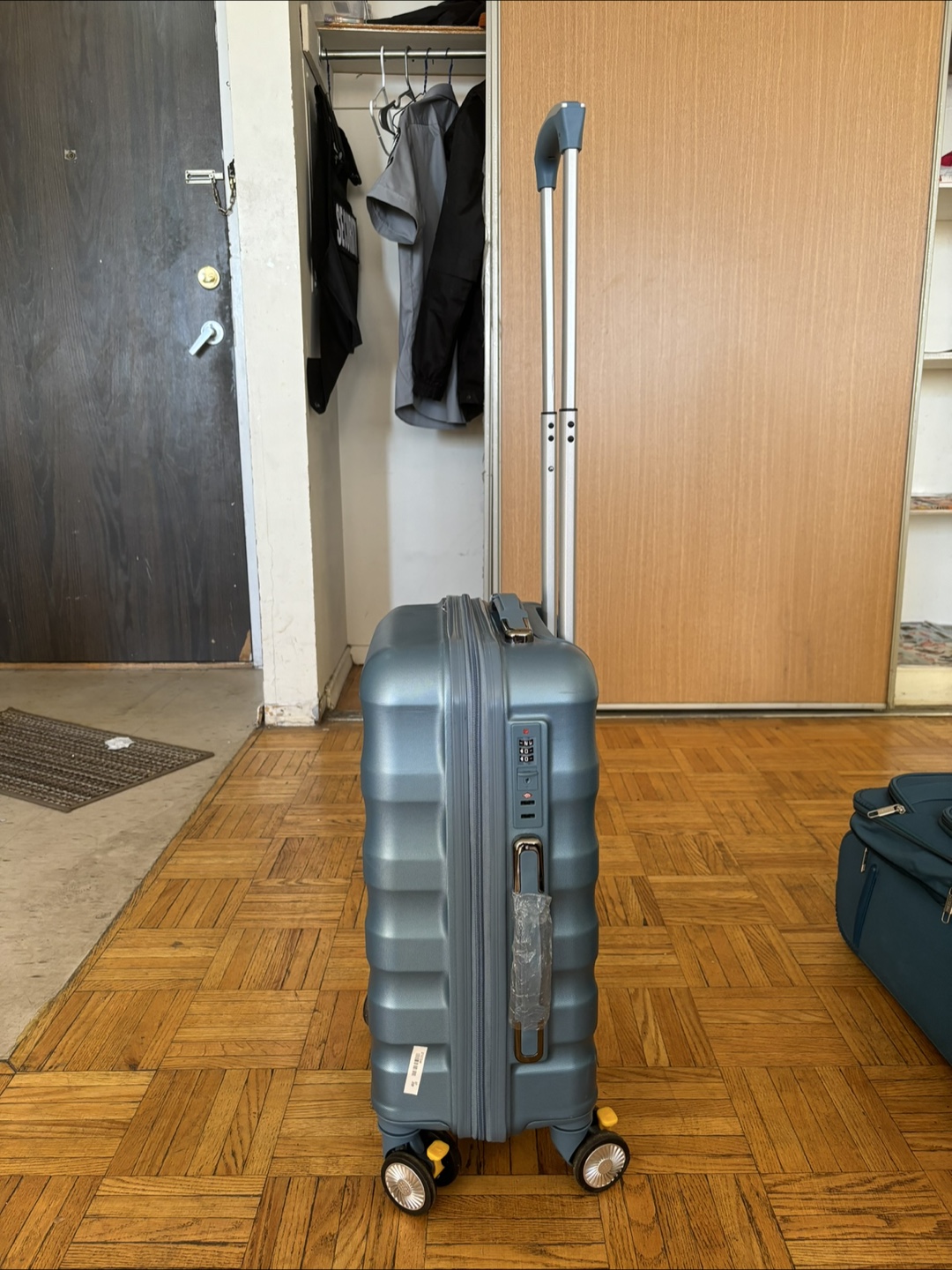 Holiday Rolling Suitcase - photo 2