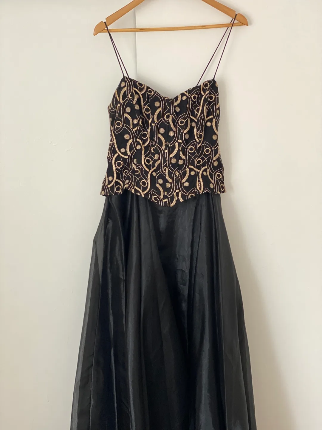 Woman’s Vintage Black Formal Dress OBO image indicator(2)