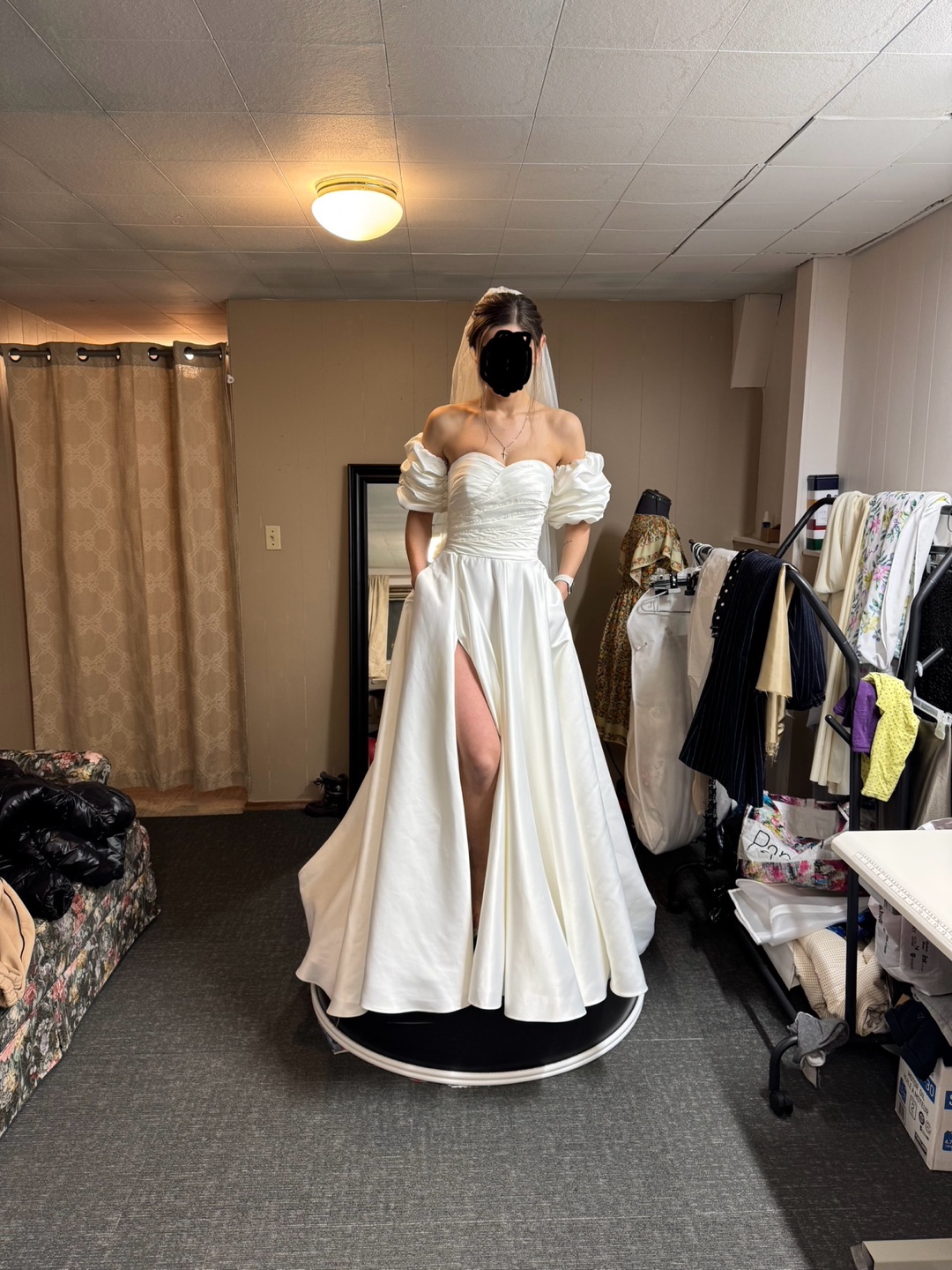Beautiful Off-Shoulder Wedding Gown - photo 3