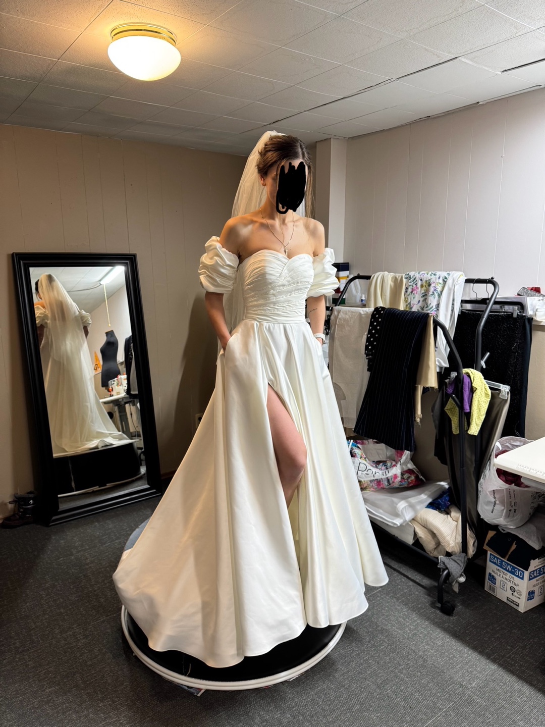 Beautiful Off-Shoulder Wedding Gown - photo 2