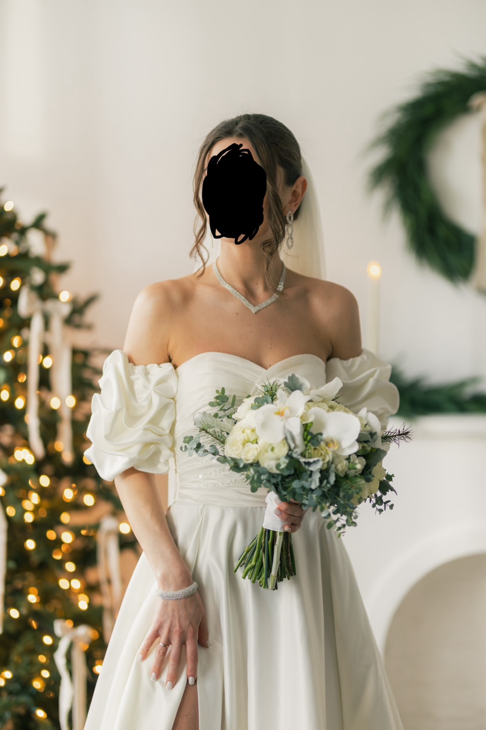 Beautiful Off-Shoulder Wedding Gown - photo 4
