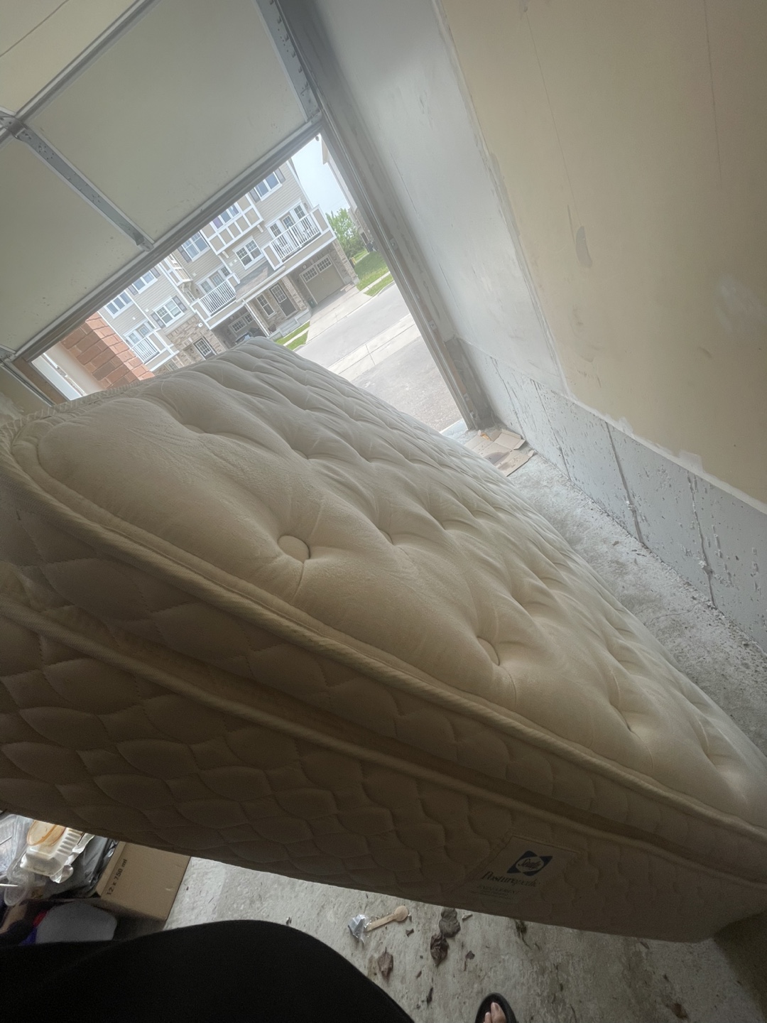 Queen Size 12” Mattress – Almost New - photo 2