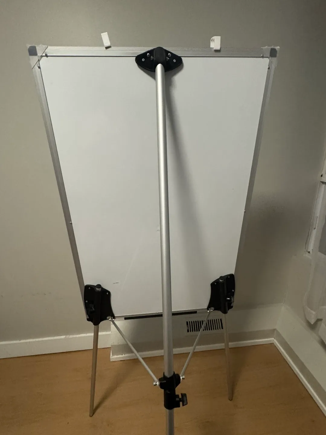 Whiteboard Easel – 36x24" with Flip Chart, Markers & Accessories image indicator(4)