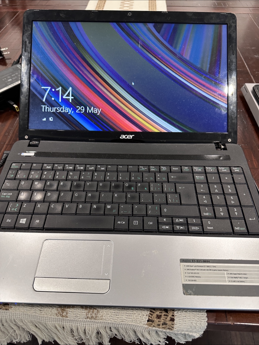 Acer Aspire E1-521-0694 Laptop