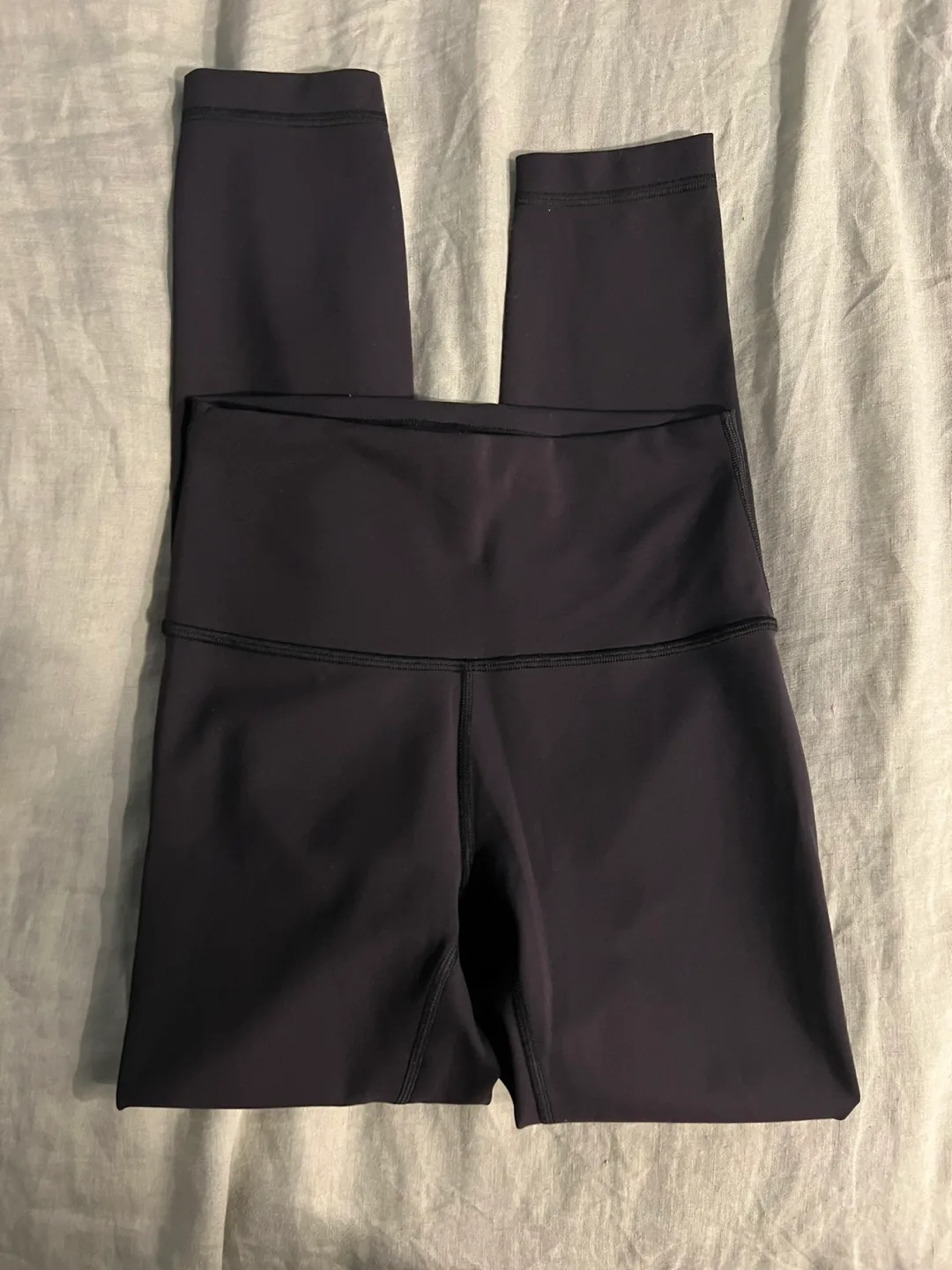 Lululemon Wunder Train High-Rise Tight 25" - size 4 image indicator(7)