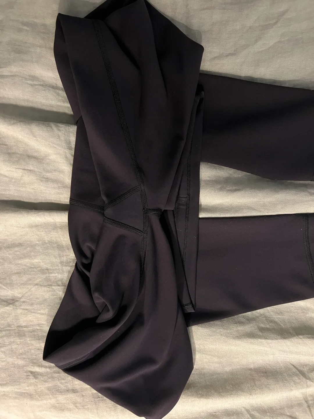 Lululemon Wunder Train High-Rise Tight 25" - size 4 image indicator(8)