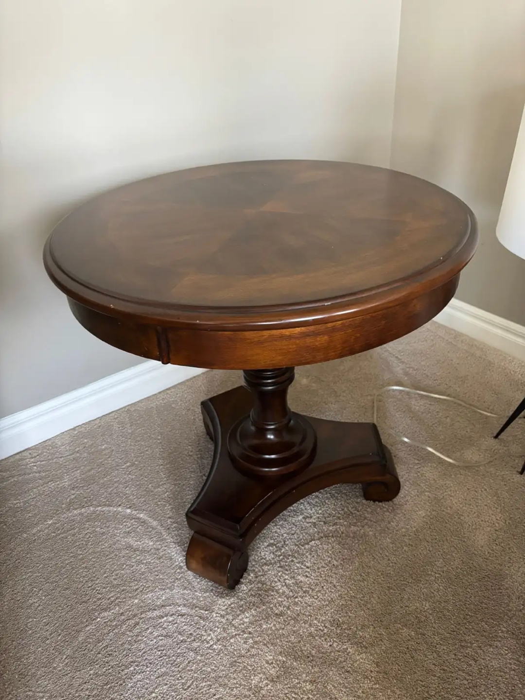 Round Wooden Coffee Table - photo 4