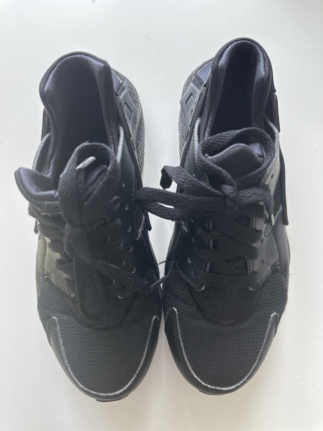 Black Sneakers