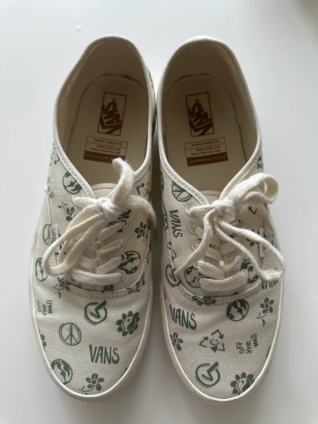 Vans Sneakers thumbnail