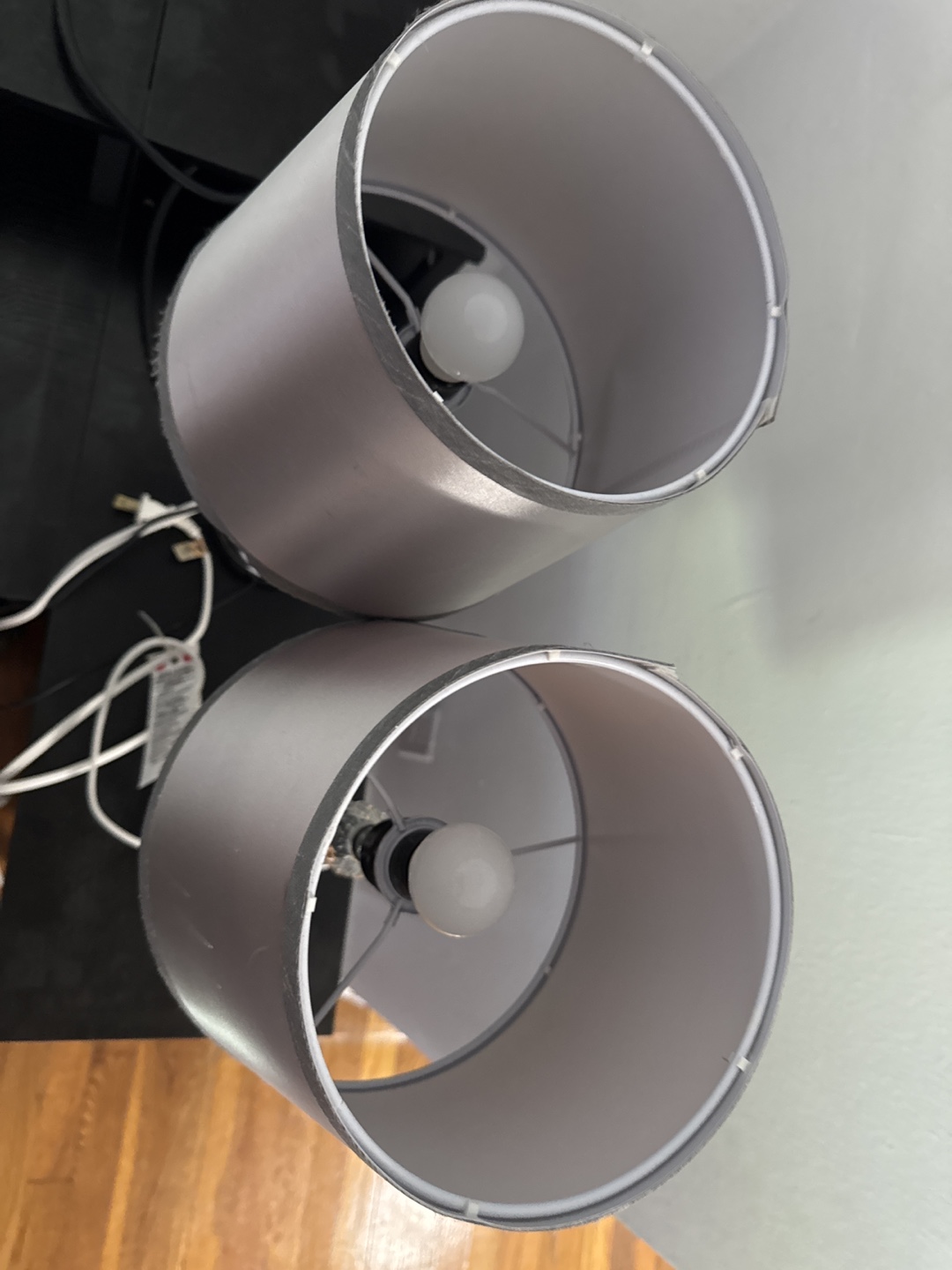 Pair of Stylish Table Lamps - photo 2