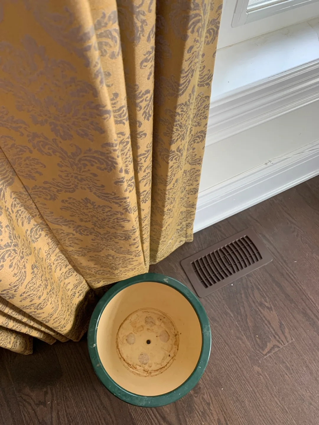 Decorative Large Planter Pot image indicator(2)