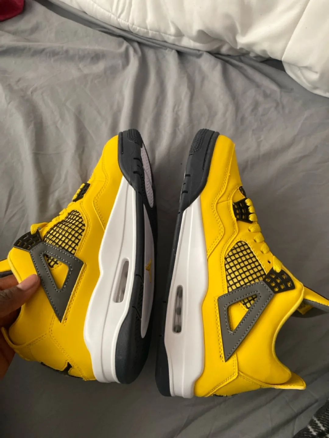 Air Jordan 4 “Tour Yellow” thumbnail