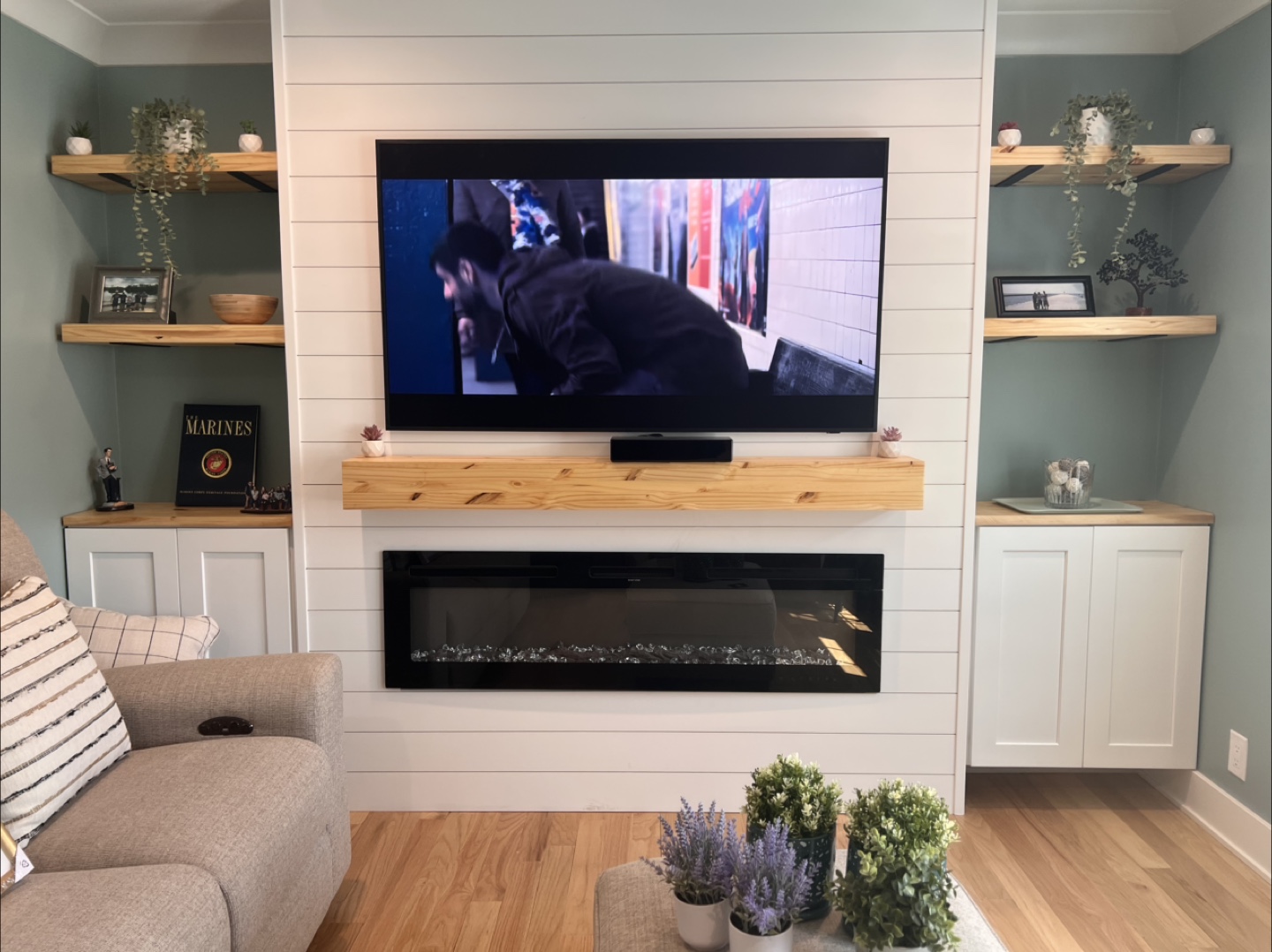 Beautiful Wall Unit with Fireplace - photo 5