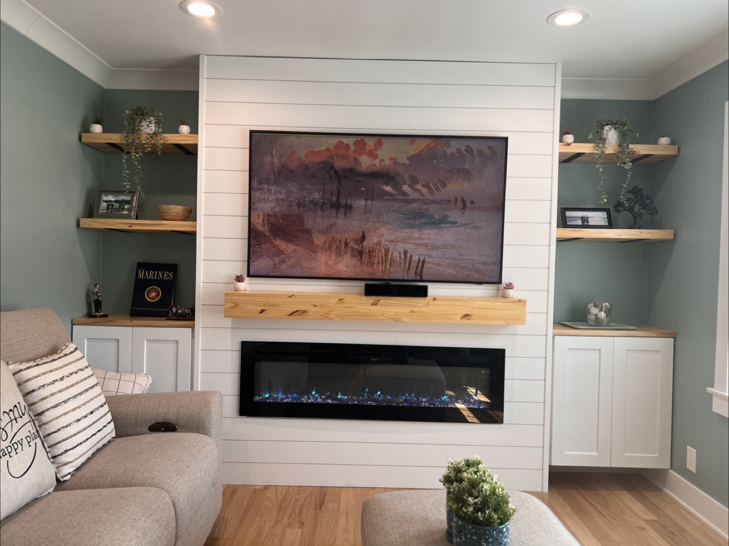 Beautiful Wall Unit with Fireplace - photo 3