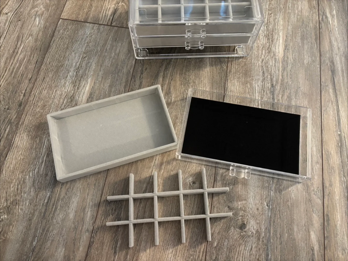 Moving Sale - Acrylic Clear Jewelry Organizer Drawer image indicator(4)