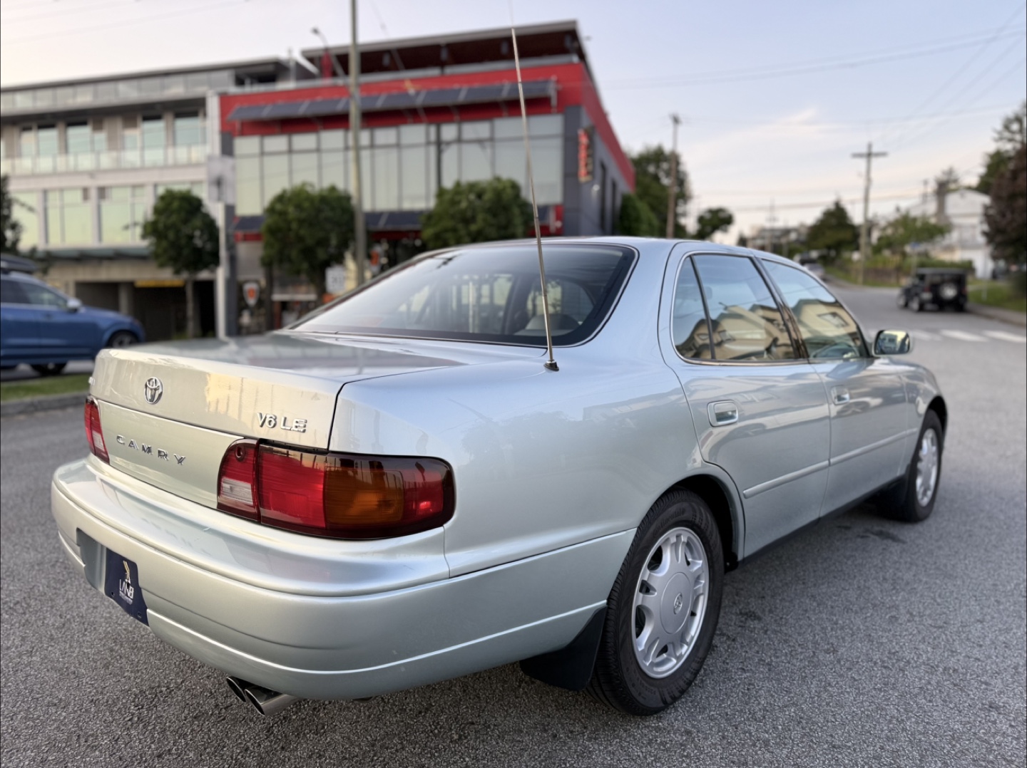 1996 Toyota Camry V6 LE - photo 4
