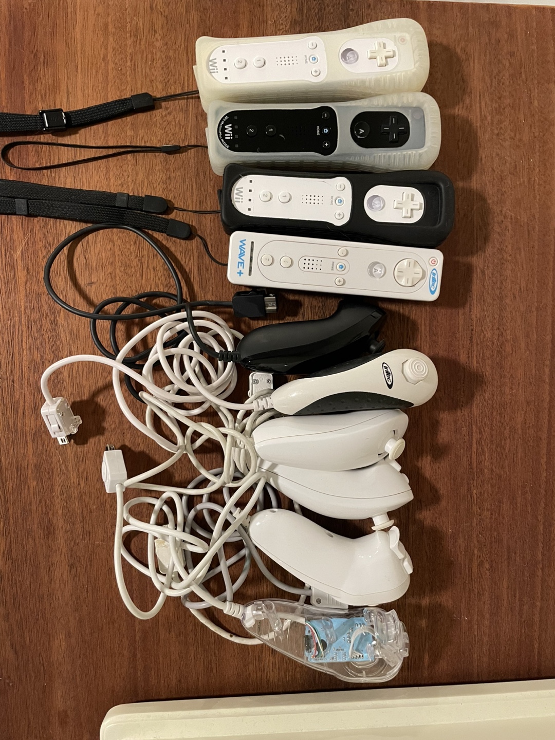 Huge Wii Console, Games, and Accessories Bundle - photo 2