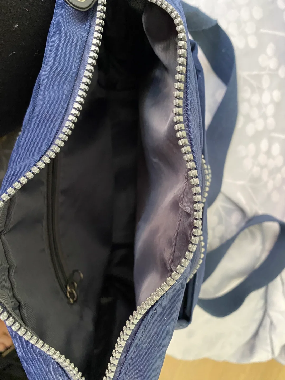 Navy Blue Crossbody Bag image indicator(3)