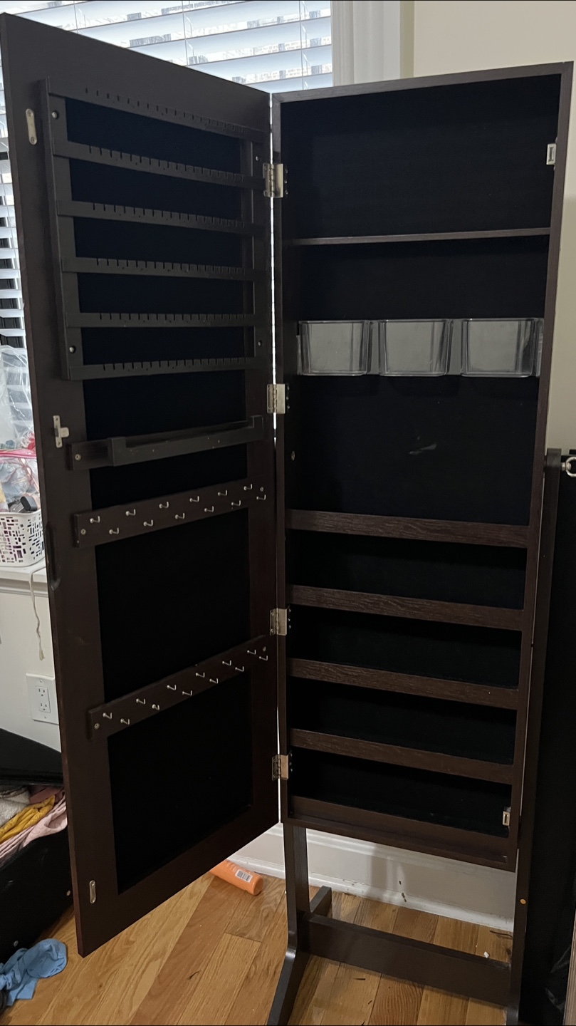 Standing Jewelry Mirror