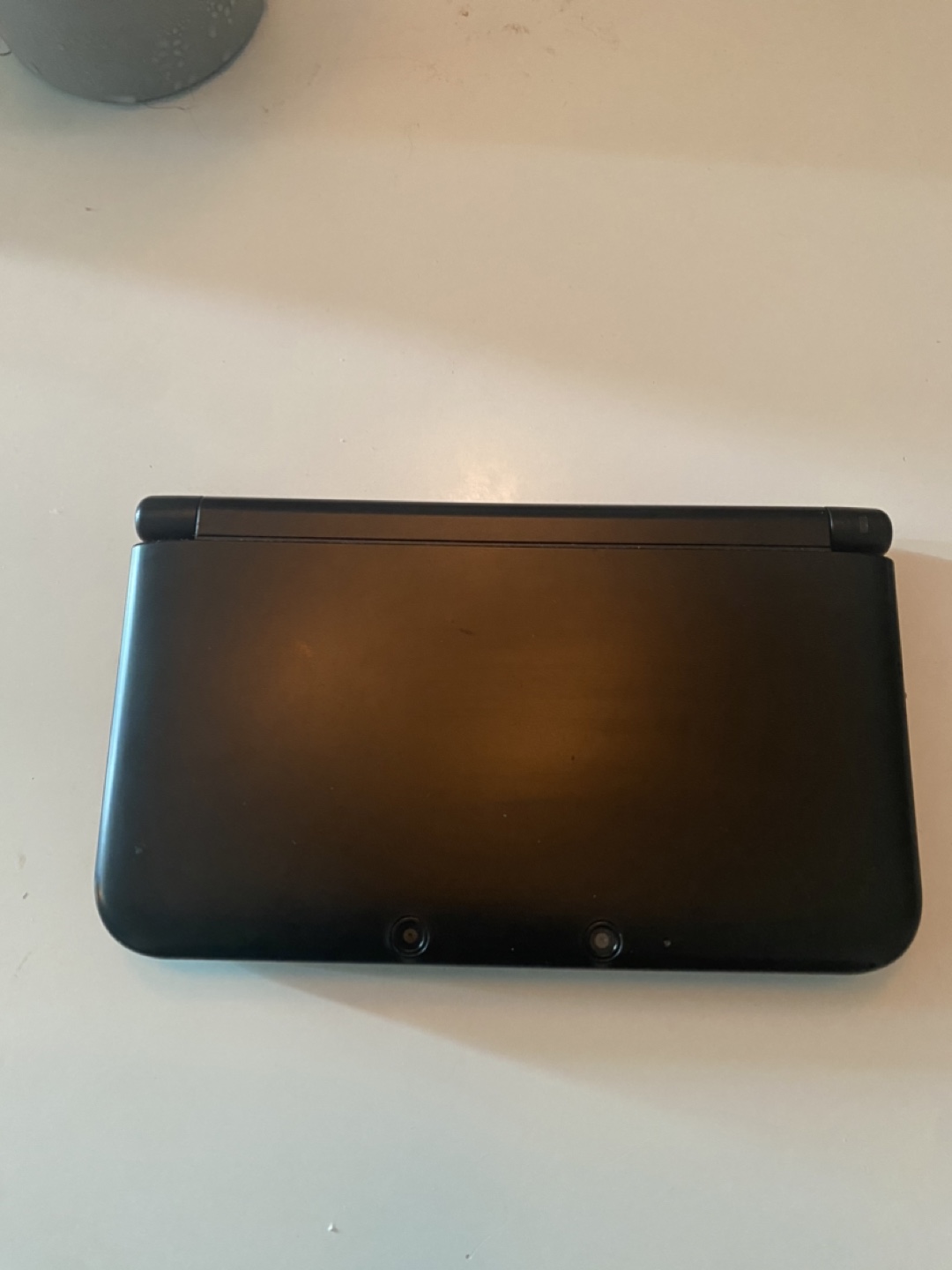 Nintendo 3DS Console with Charger and Pokémon Platinum