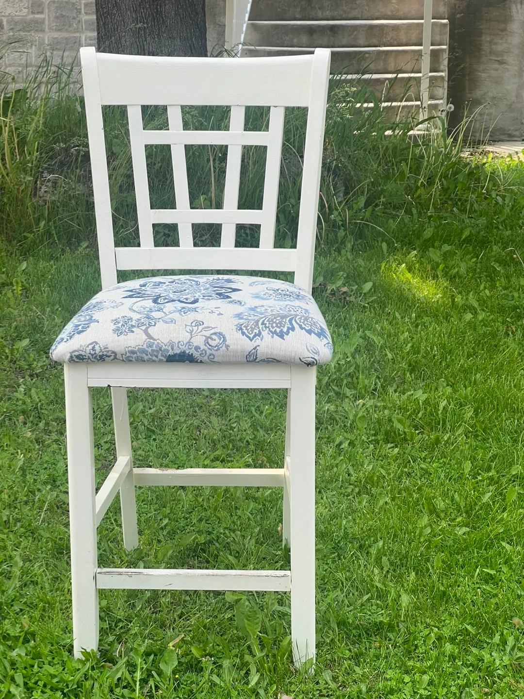 White Chair with Floral Seat image indicator(2)