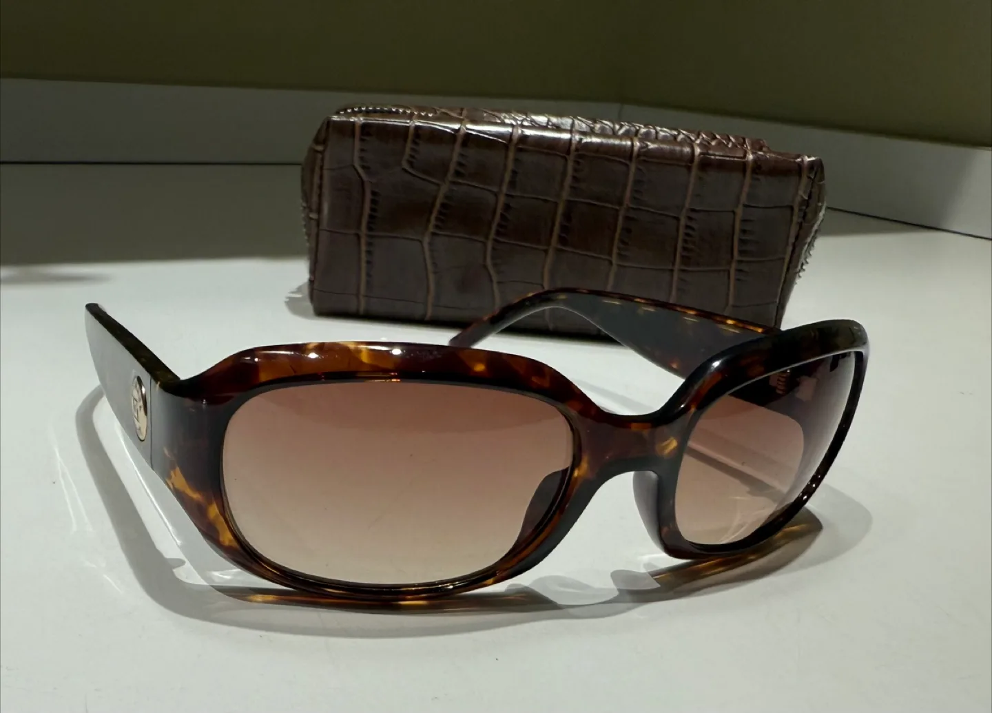 Michael Kors sunglasses thumbnail