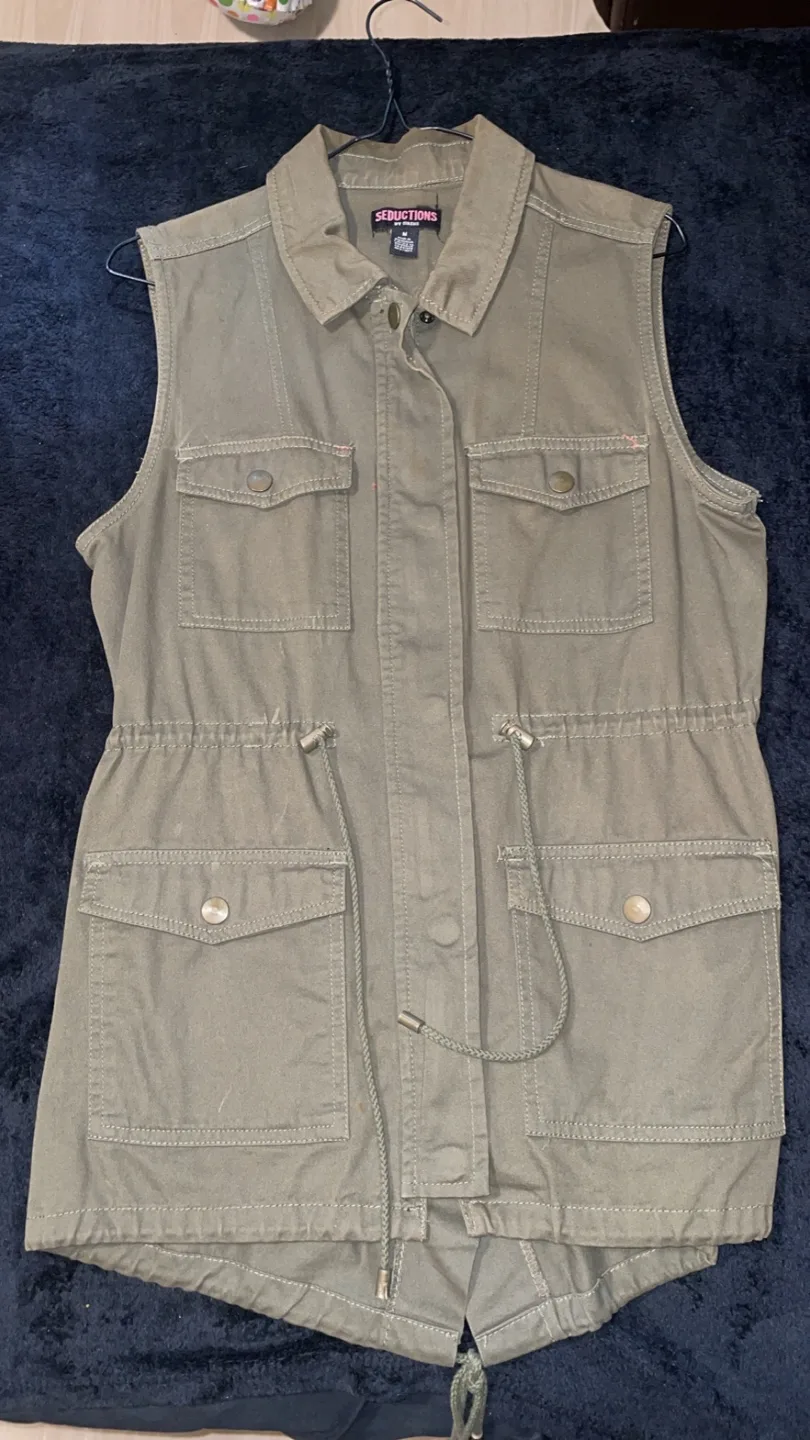 Green Utility Vest thumbnail