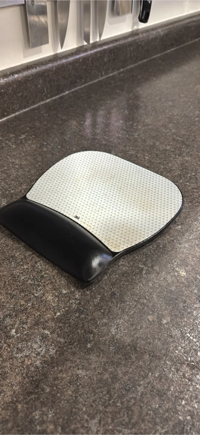 Ergonomic Mouse Pad with Wrist Rest thumbnail