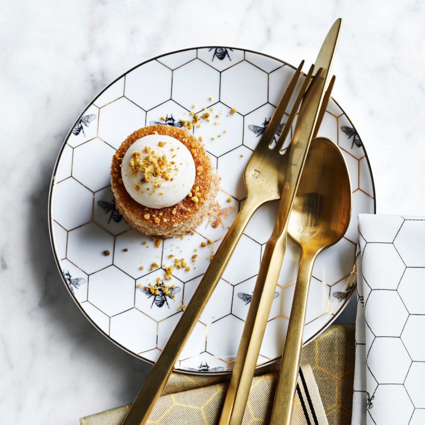 Williams Sonoma Honeycomb Appetizer Plates - photo 5