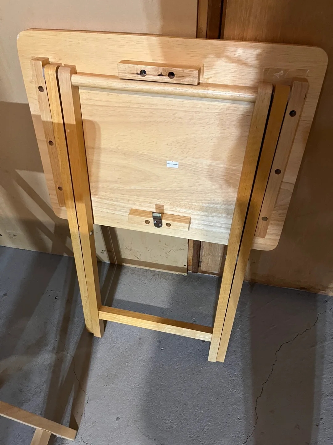 Folding Wooden Table image indicator(3)