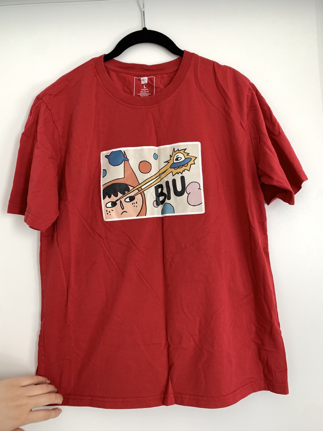 Red Graphic Tee size L