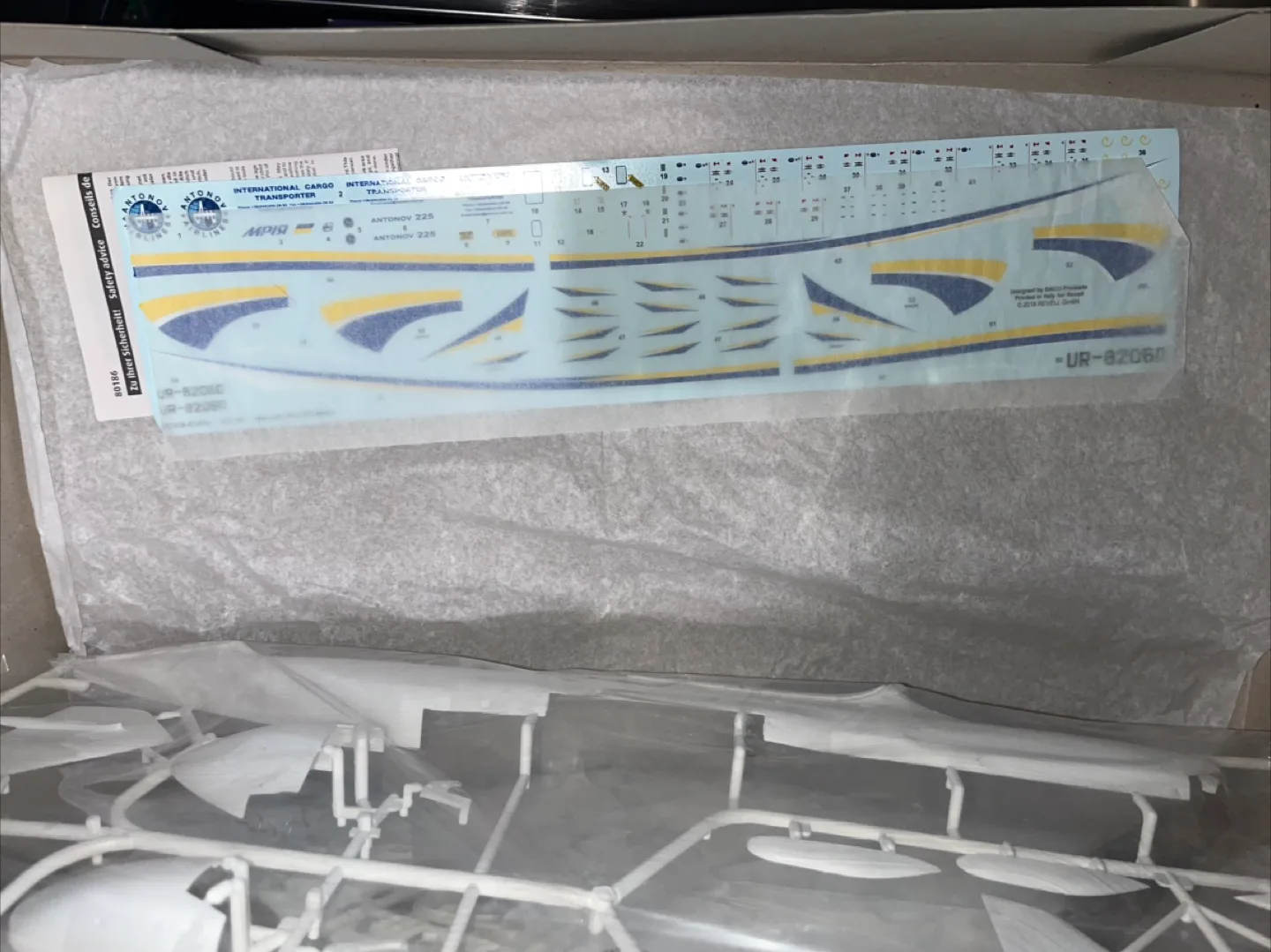 Revell Antonov AN-225 Mriya Plane Model Kit image indicator(3)