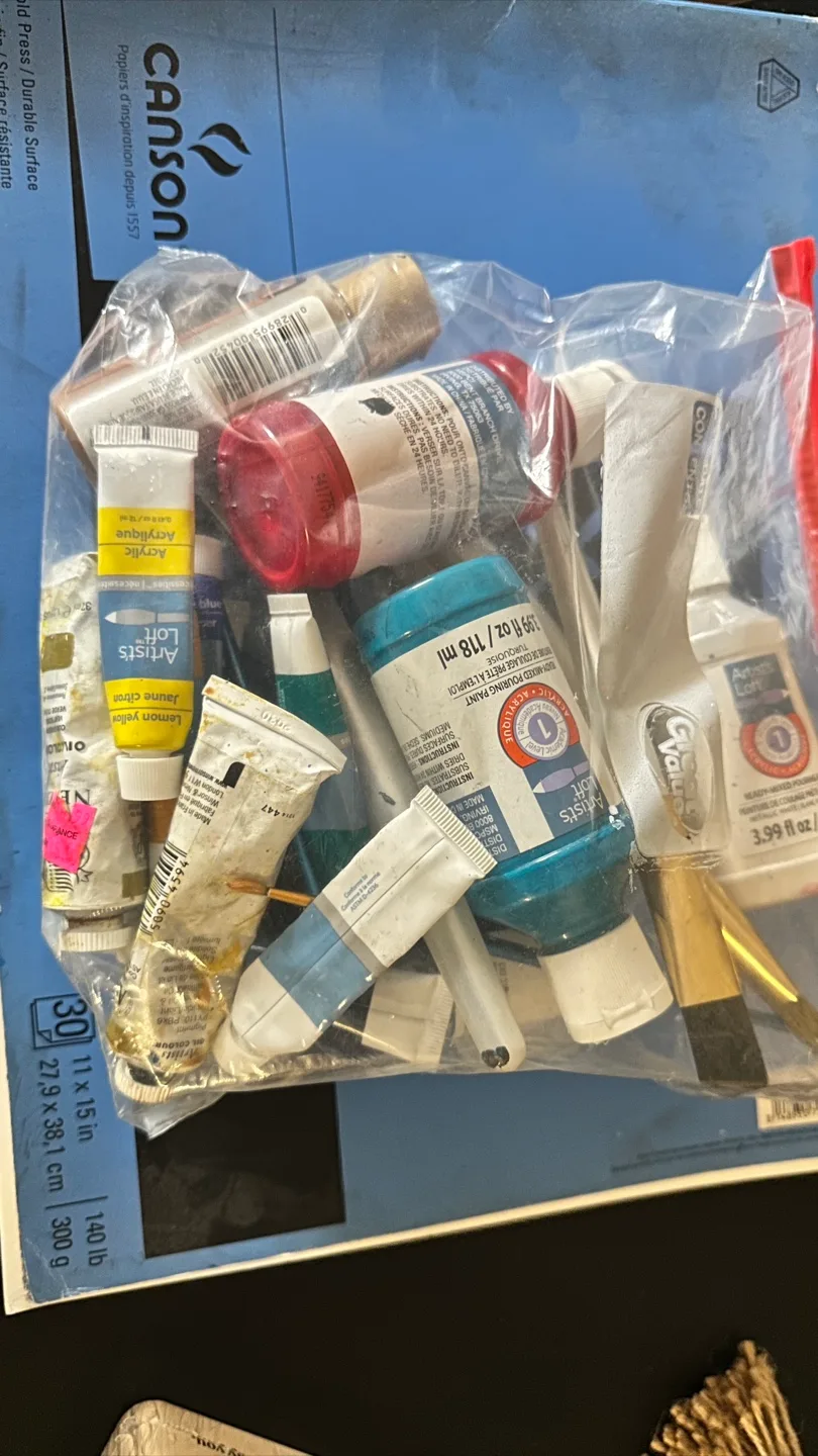 Art Supplies Bundle image indicator(2)