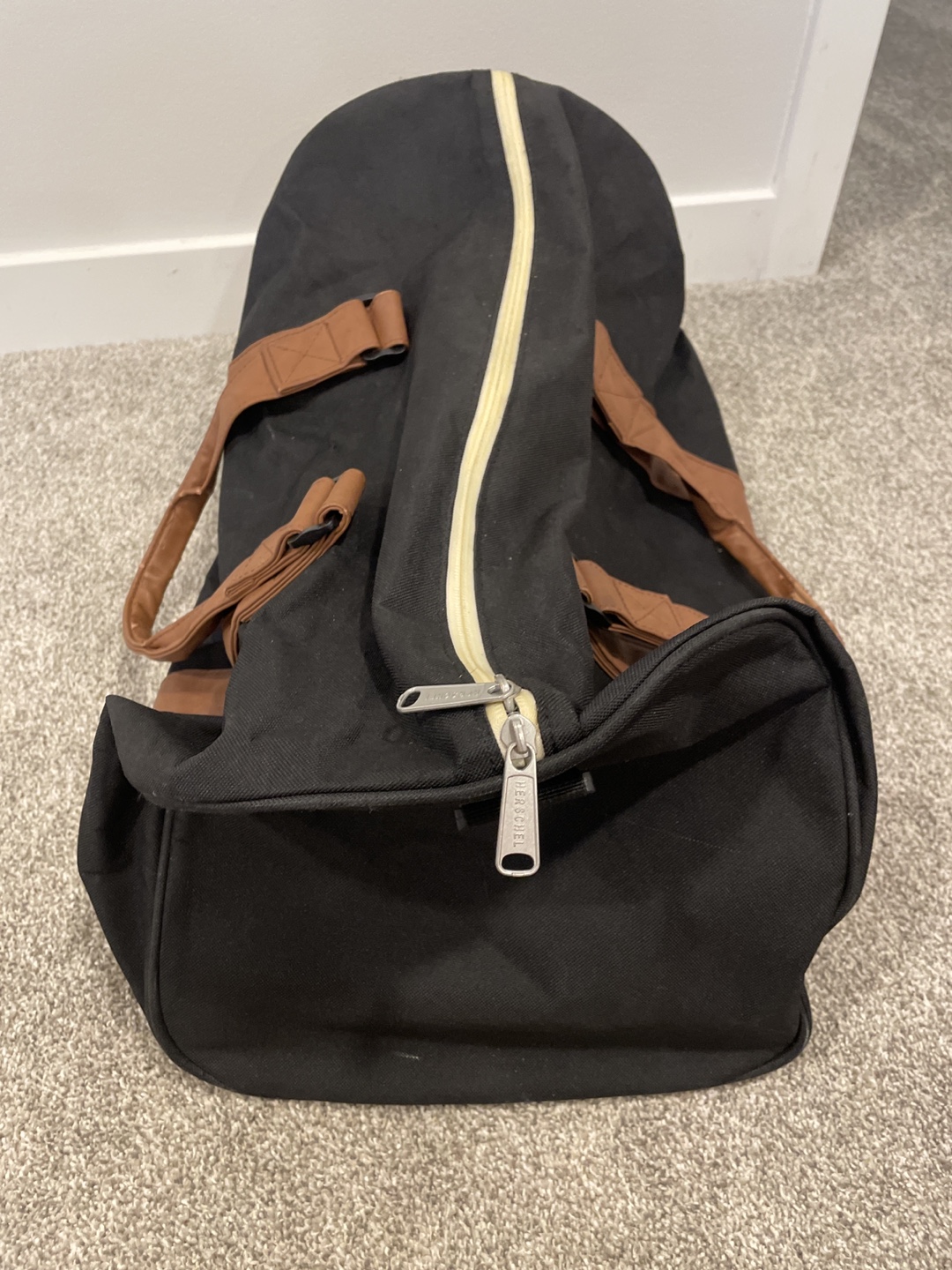 Herschel Black Duffle Bag - photo 4