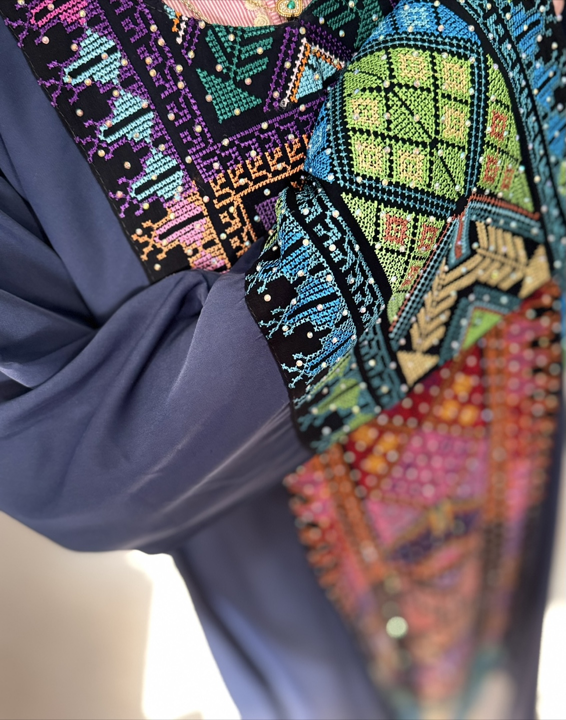 Embroidered Abaya Dress with Matching Headscarf - photo 3