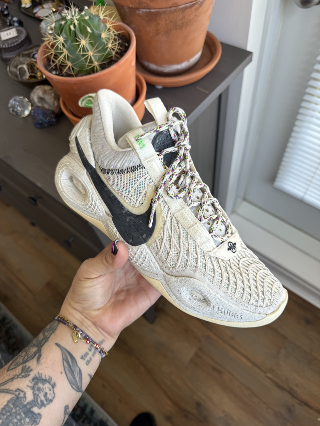 Nike Beige Sneakers - US 9
