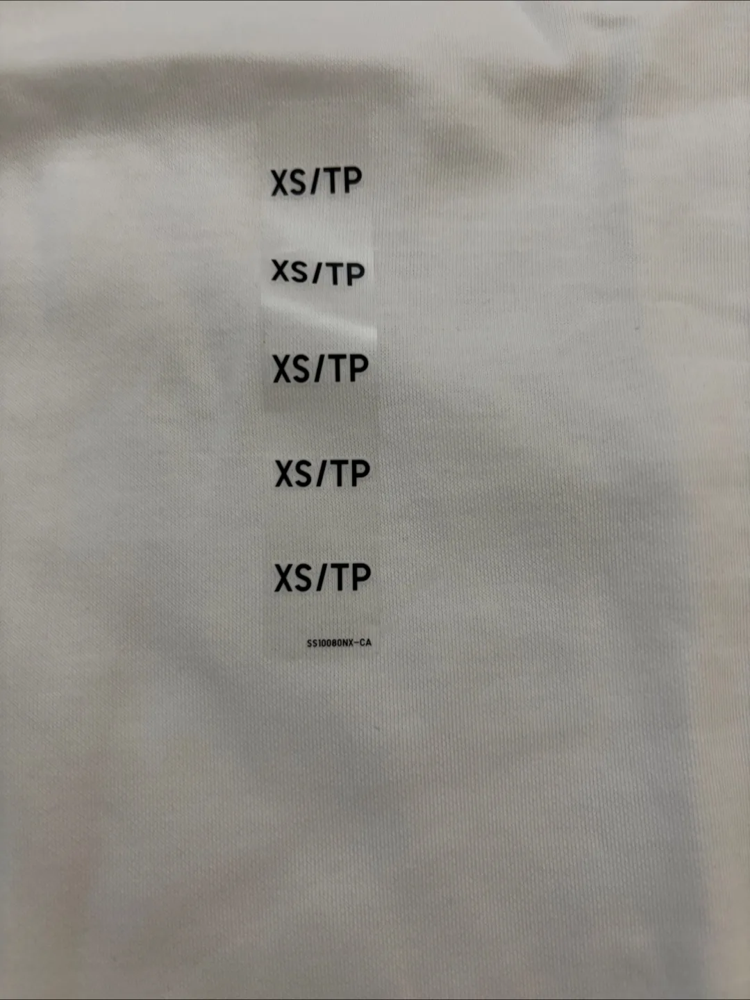 Uniqlo White T-shirt - New with Tags image indicator(2)