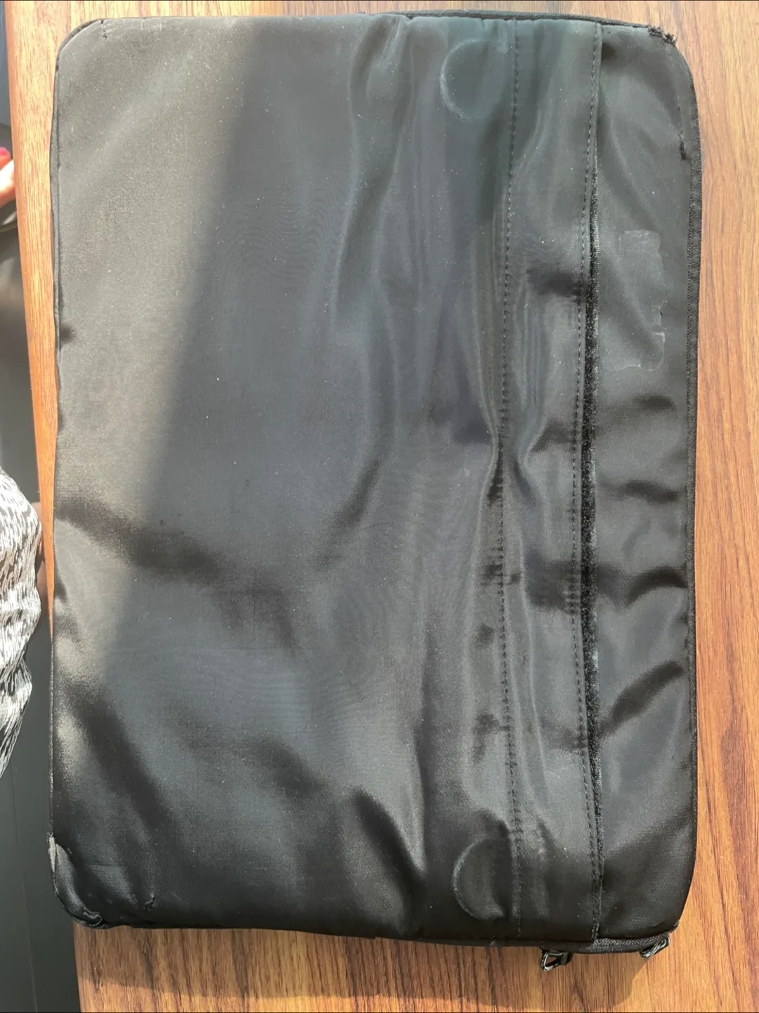 TAIKAN Black Padded Laptop Case thumbnail