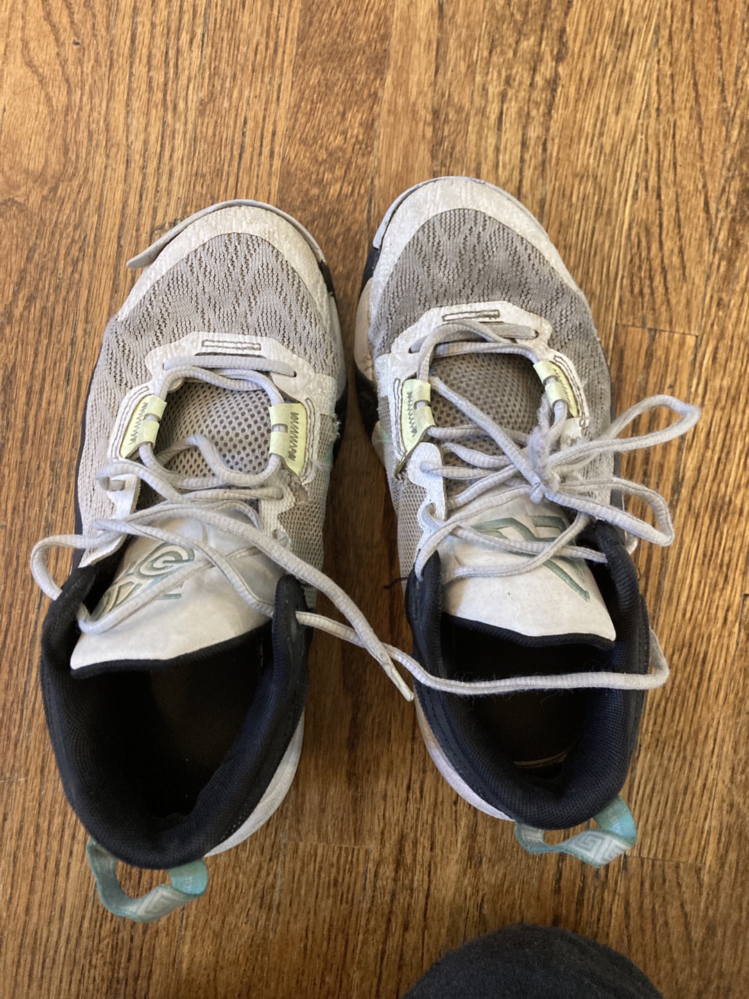 Nike Shoes - photo 2