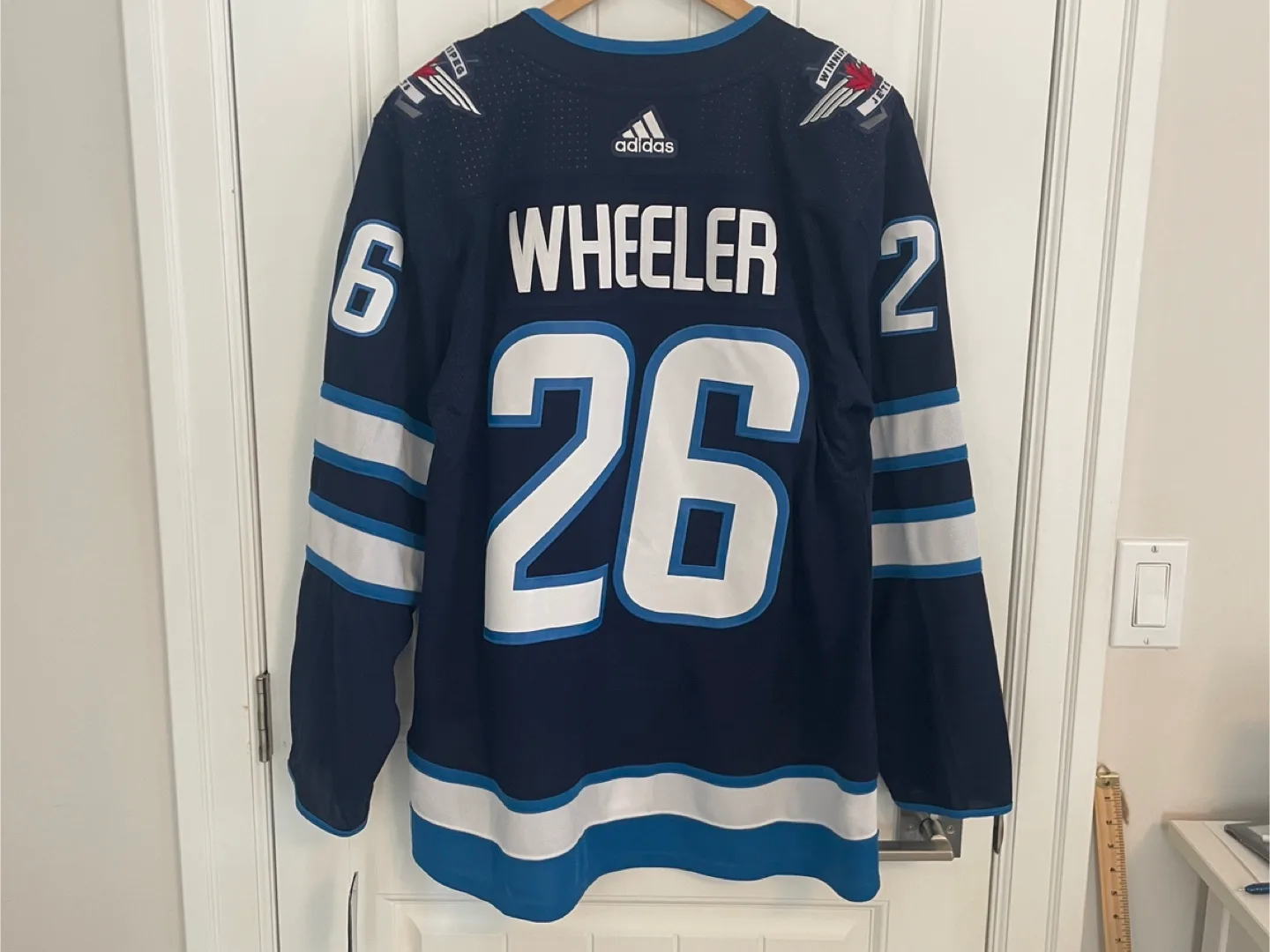 BNWT Adidas Winnipeg Jets Blake Wheeler Jersey 50 Medium thumbnail