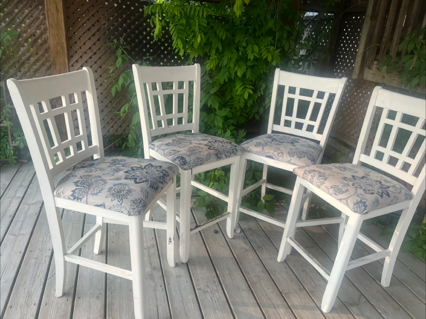 Chairs set image indicator(4)