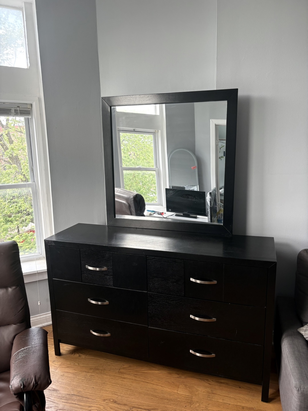 Black Dresser with Mirror - photo 2