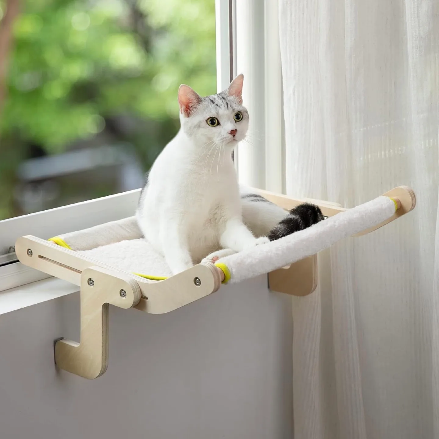Sturdy Cat Window Perch Hammock - Reversible Mat image indicator(4)