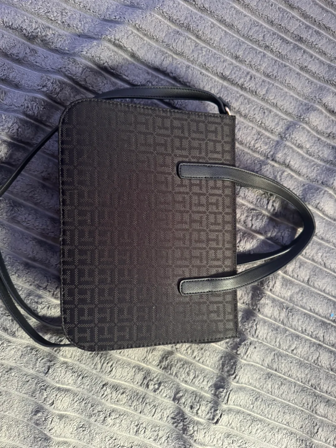 Tommy Hilfiger Shoulder Bag image indicator(3)