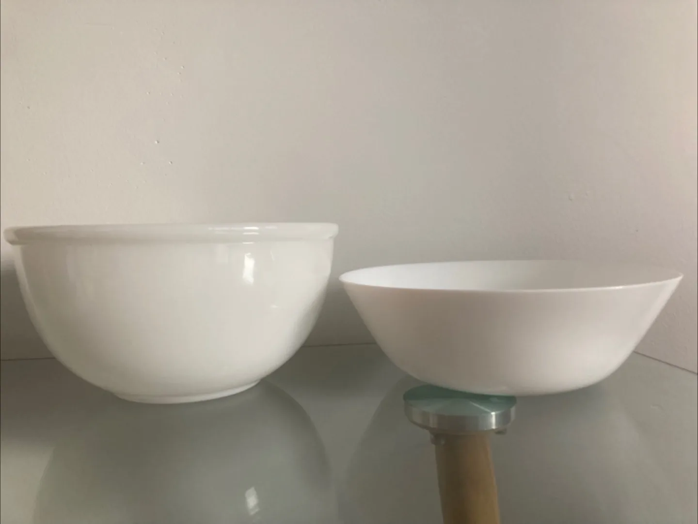 White Glass Bowls Set image indicator(2)