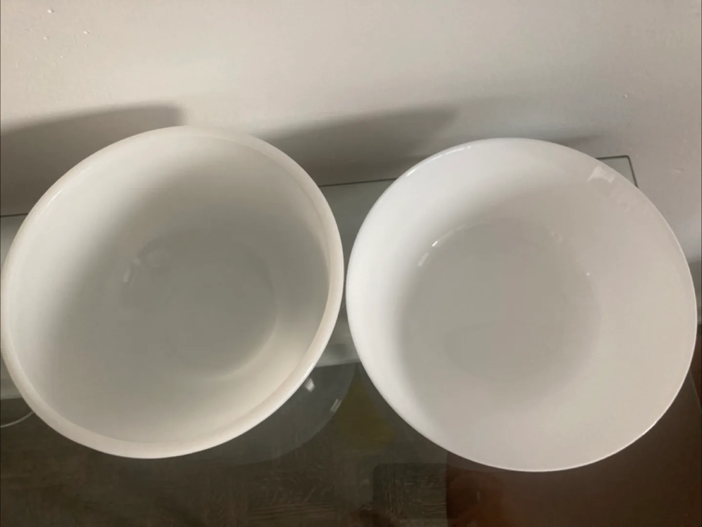 White Glass Bowls Set image indicator(3)