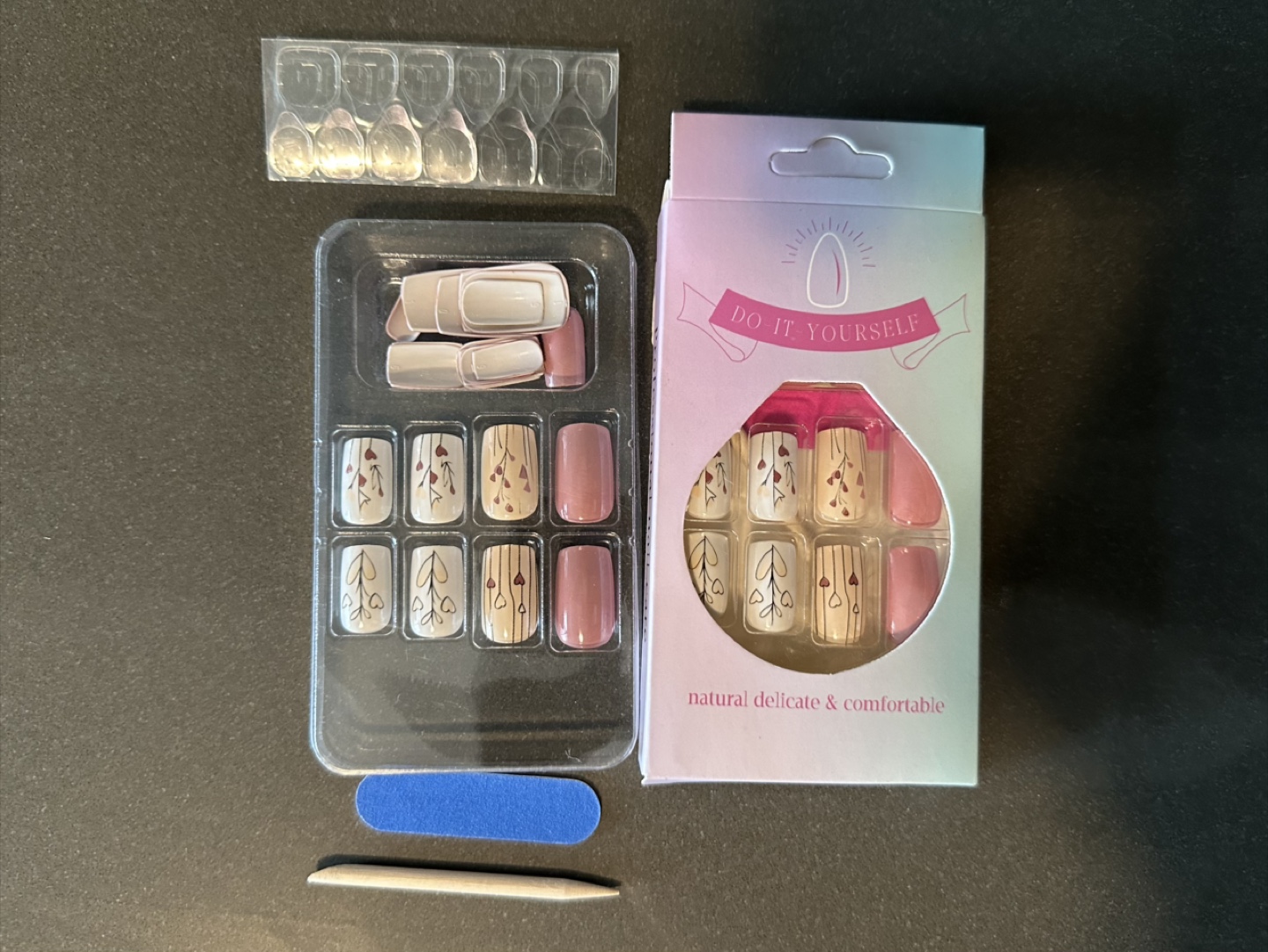 Nails - photo 2