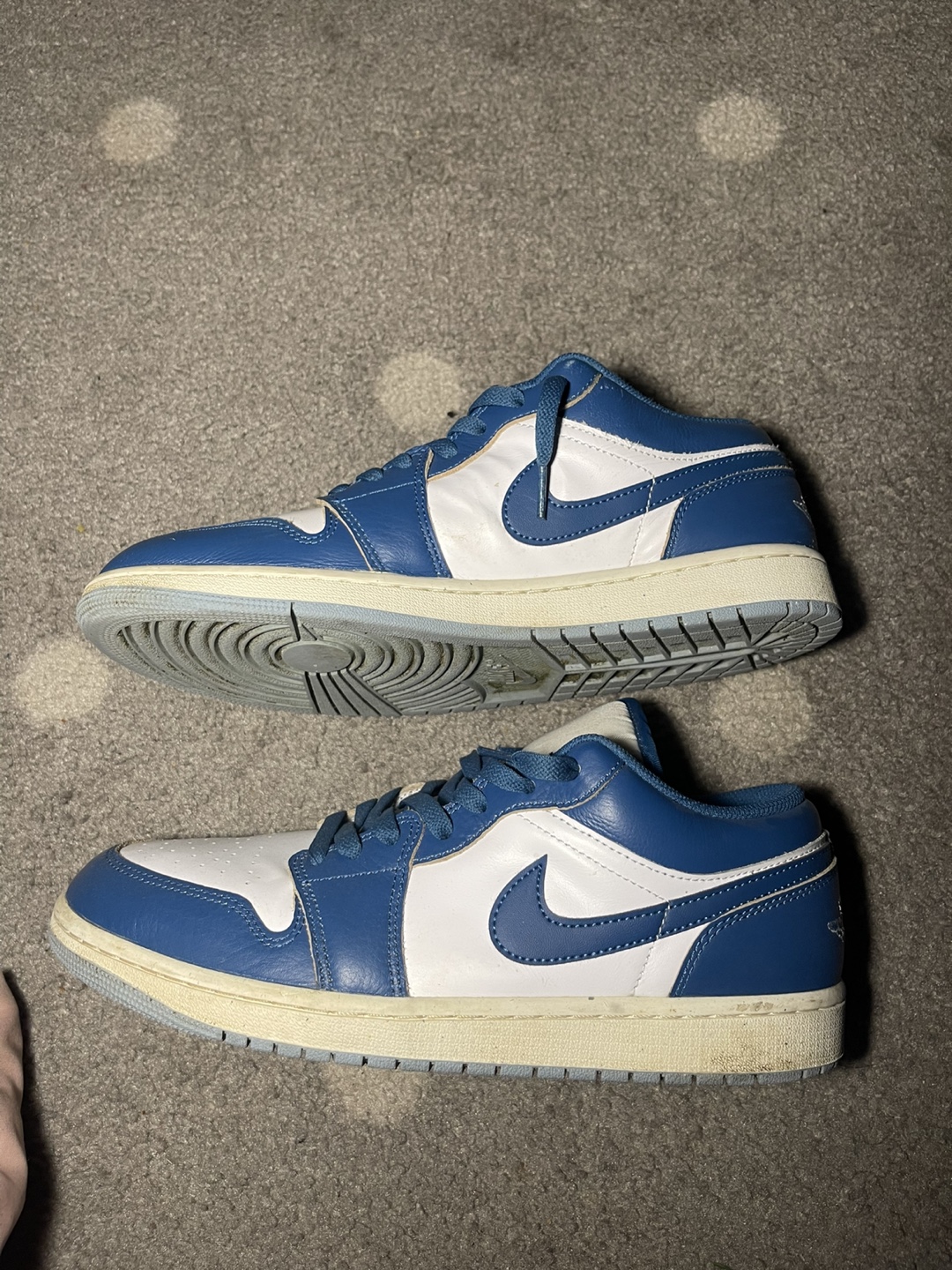Air Jordan 1 Low - White and Blue - photo 3