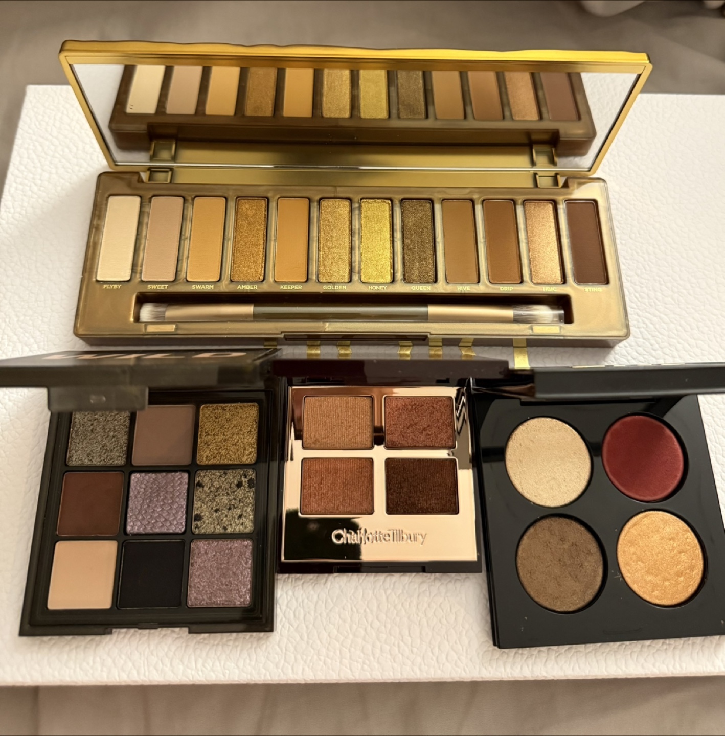 NEW- Collection of 4 eyeshadow palettes